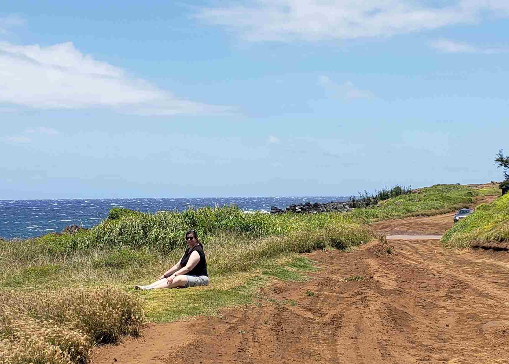 2018-05-19 B sunny herself near Mookini Heaiu.jpg
